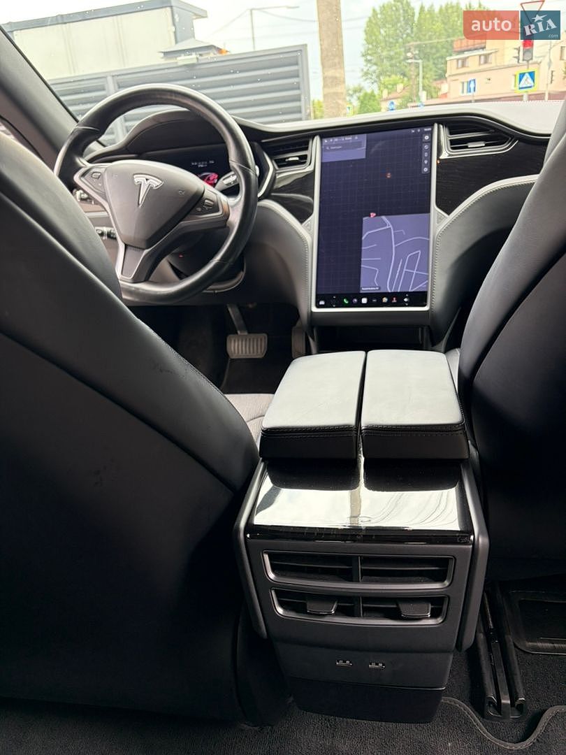 Tesla Model S 2018 VIN 5YJSA1E2XJF260074 фото оголошення 31 з 31