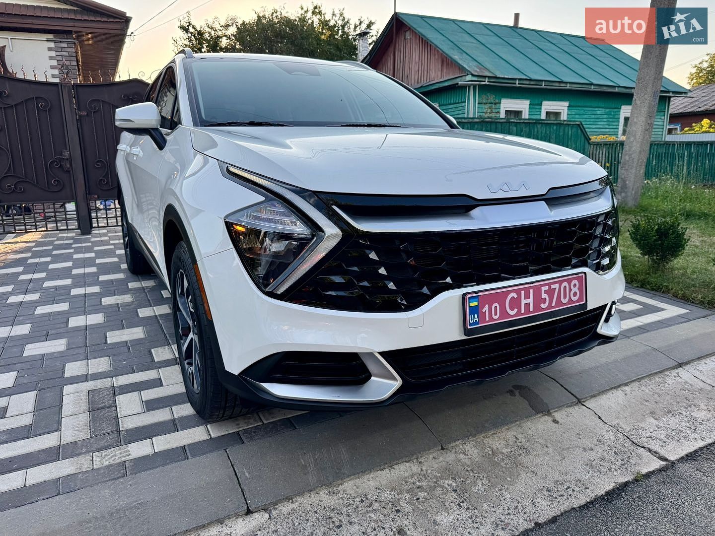 Kia Sportage 2023 VIN KNDPVCAG7P7081139 фото оголошення 4 з 62