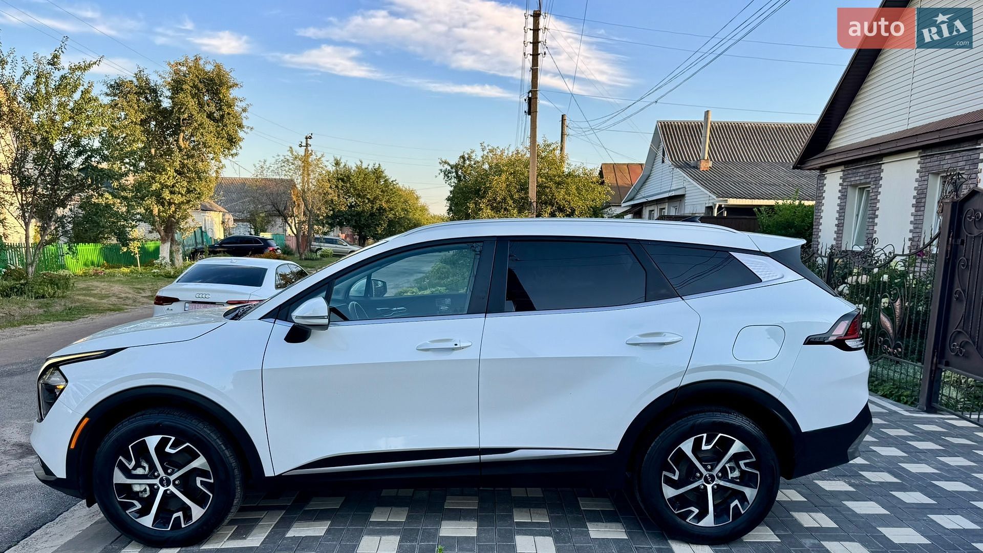 Kia Sportage 2023 VIN KNDPVCAG7P7081139 фото оголошення 13 з 62