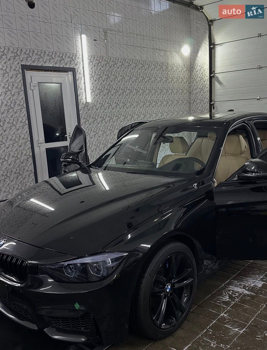 BMW 3 Series 2017 VIN WBA8B9G55JNU96319 фото оголошення 3 з 7