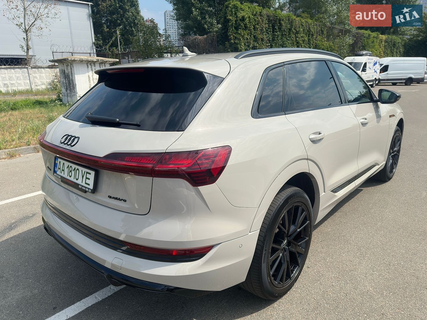 Audi e-tron 2021 VIN WA1VABGE8NB009289 фото оголошення 15 з 73