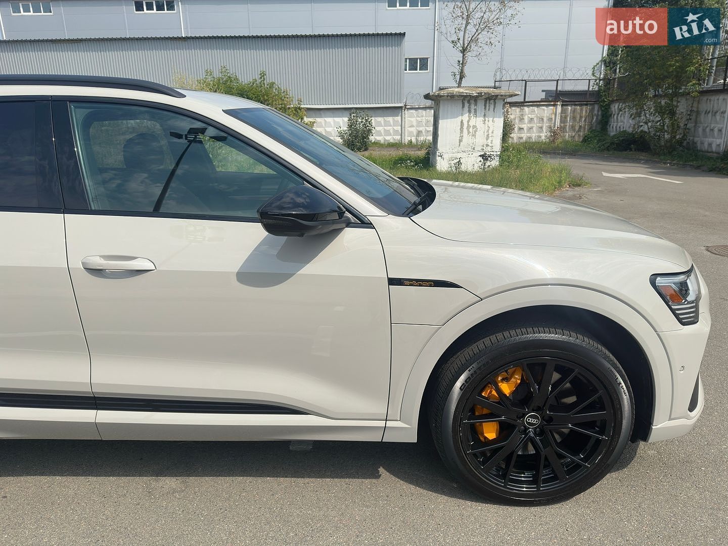 Audi e-tron 2021 VIN WA1VABGE8NB009289 фото оголошення 16 з 73
