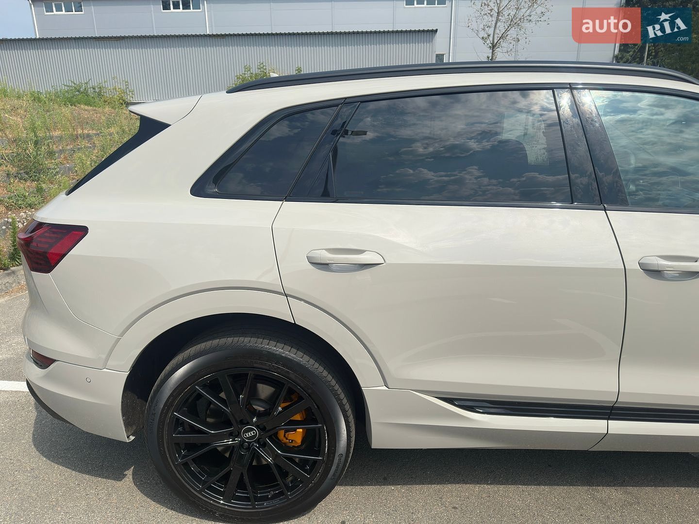 Audi e-tron 2021 VIN WA1VABGE8NB009289 фото оголошення 21 з 73