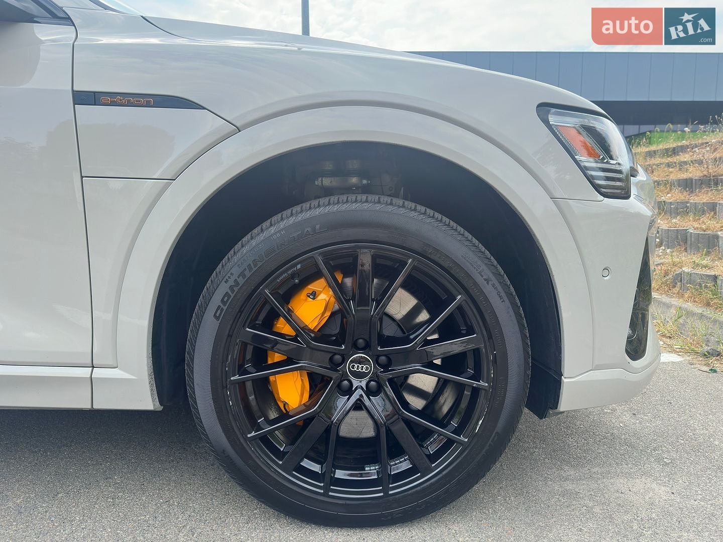 Audi e-tron 2021 VIN WA1VABGE8NB009289 фото оголошення 26 з 73