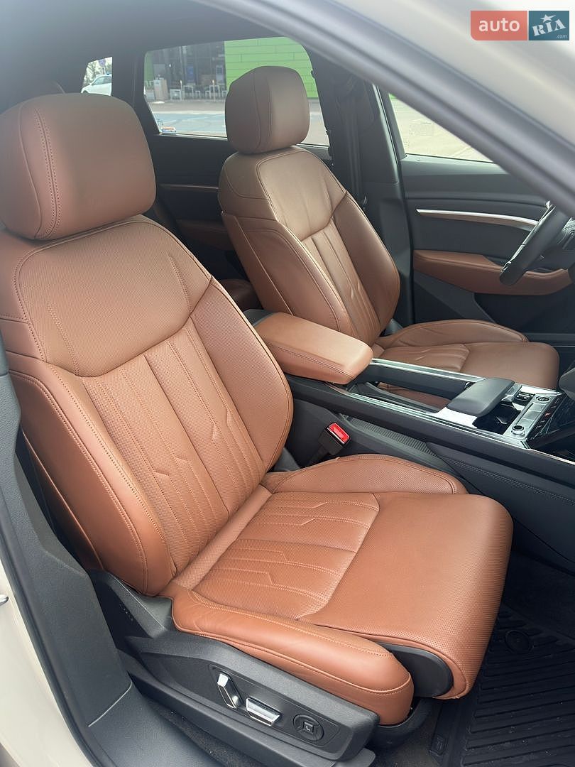 Audi e-tron 2021 VIN WA1VABGE8NB009289 фото оголошення 36 з 73