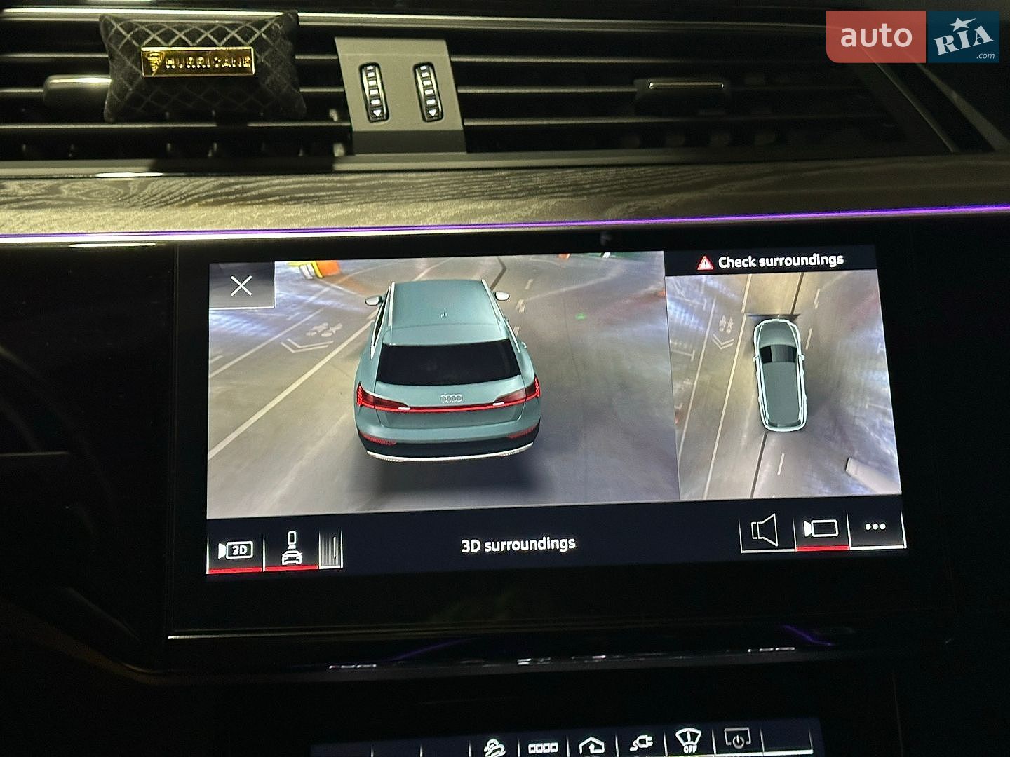 Audi e-tron 2021 VIN WA1VABGE8NB009289 фото оголошення 65 з 73