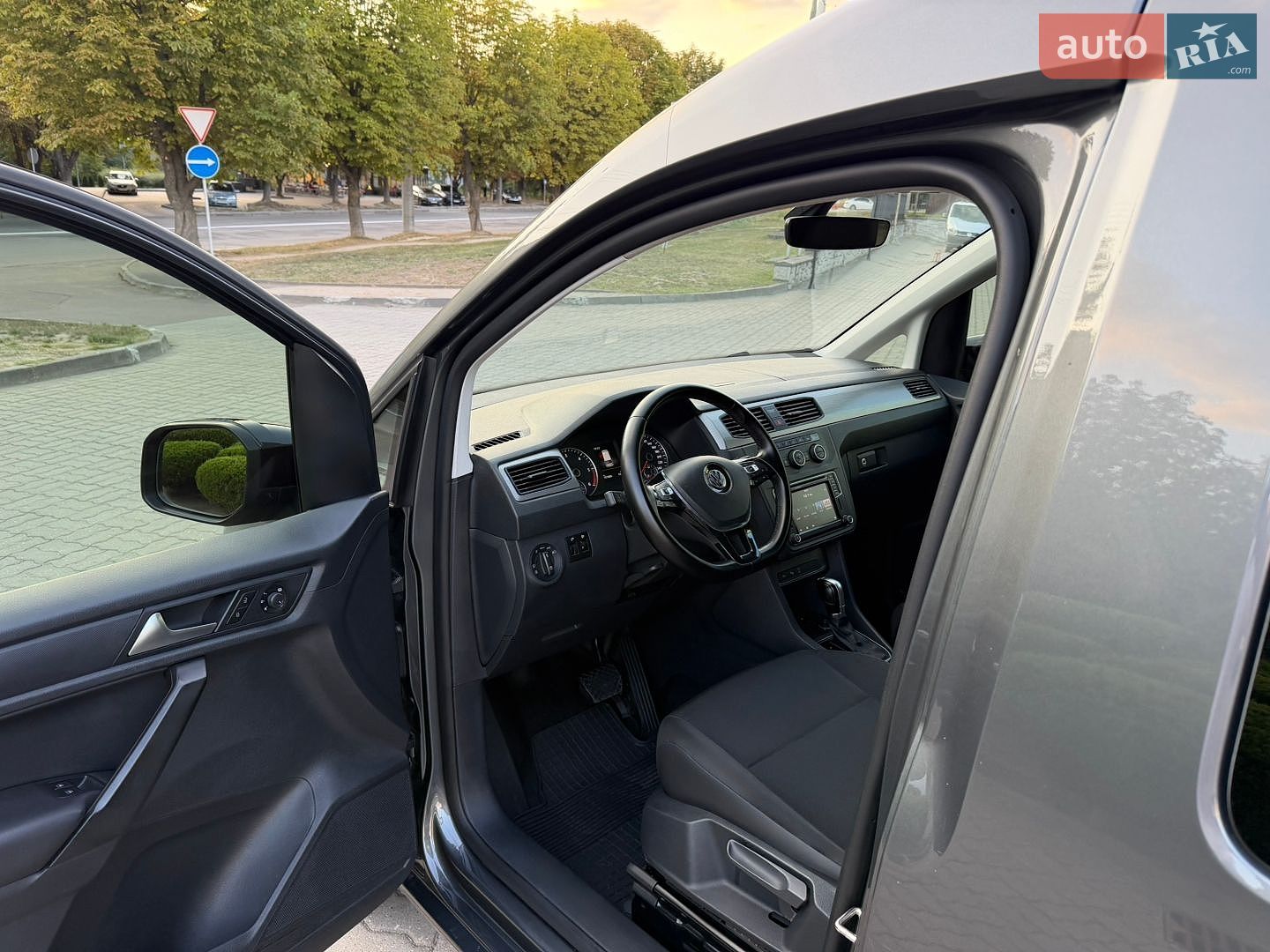 Volkswagen Caddy 2020 VIN WV2ZZZ2KZLX032251 фото оголошення 14 з 87