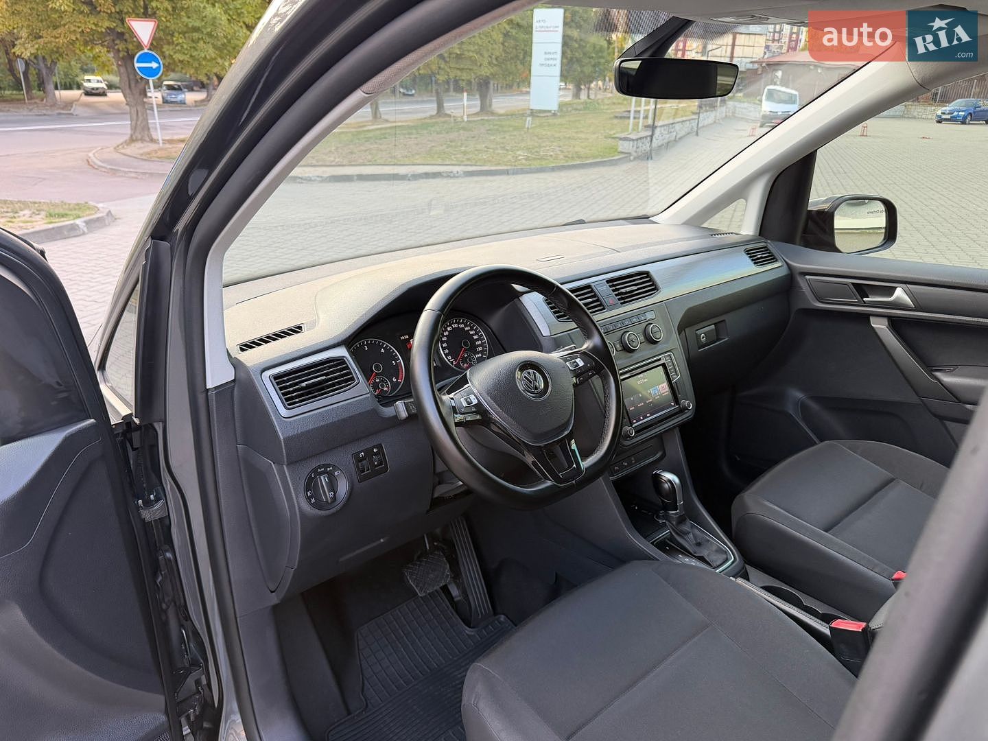 Volkswagen Caddy 2020 VIN WV2ZZZ2KZLX032251 фото оголошення 17 з 87