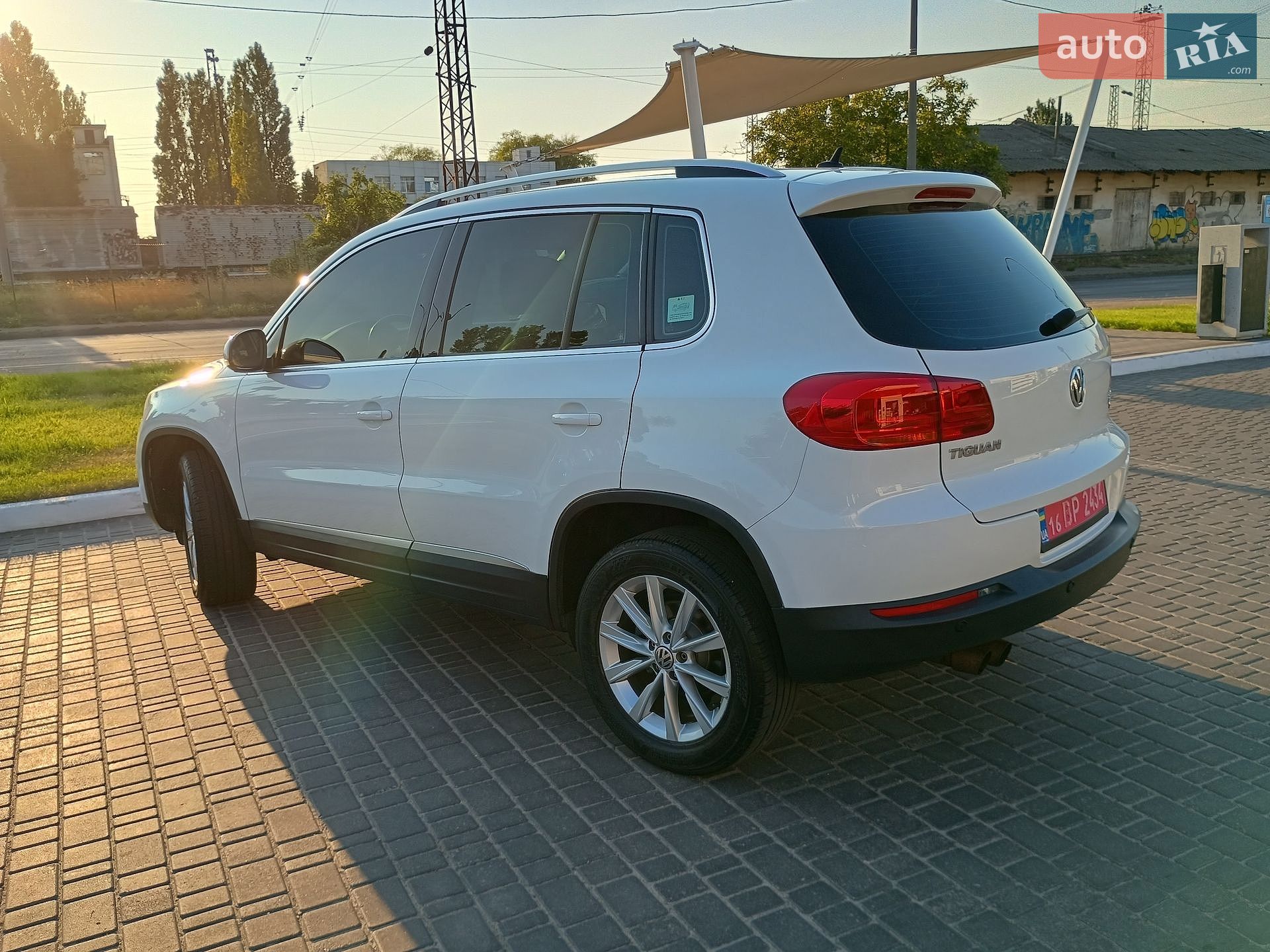 Volkswagen Tiguan 2014 VIN WVGZZZ5NZFW559512 фото оголошення 11 з 43