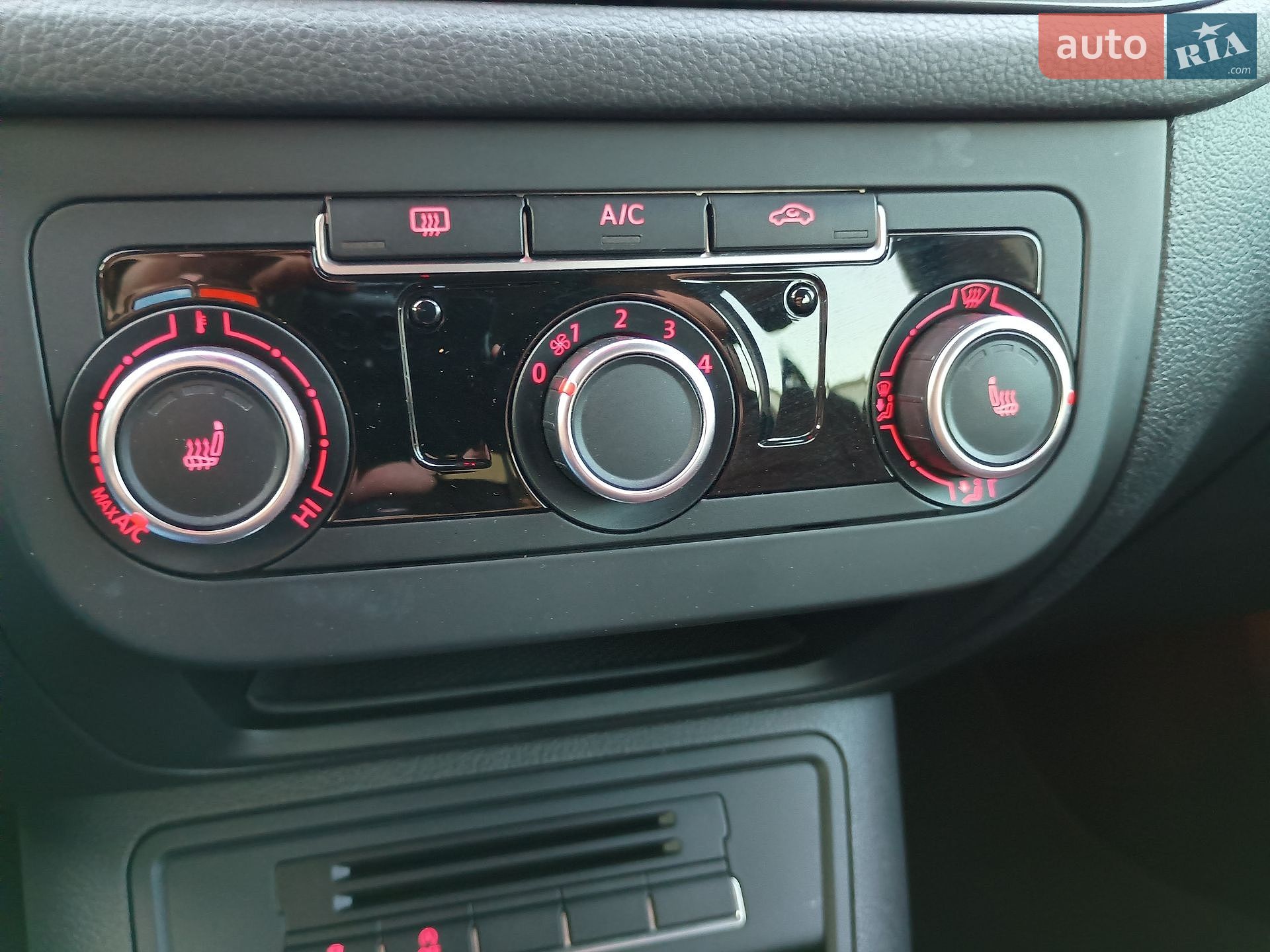Volkswagen Tiguan 2014 VIN WVGZZZ5NZFW559512 фото оголошення 42 з 43