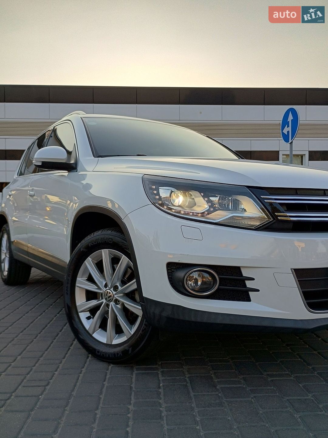 Volkswagen Tiguan 2014 VIN WVGZZZ5NZFW559512 фото оголошення 8 з 43