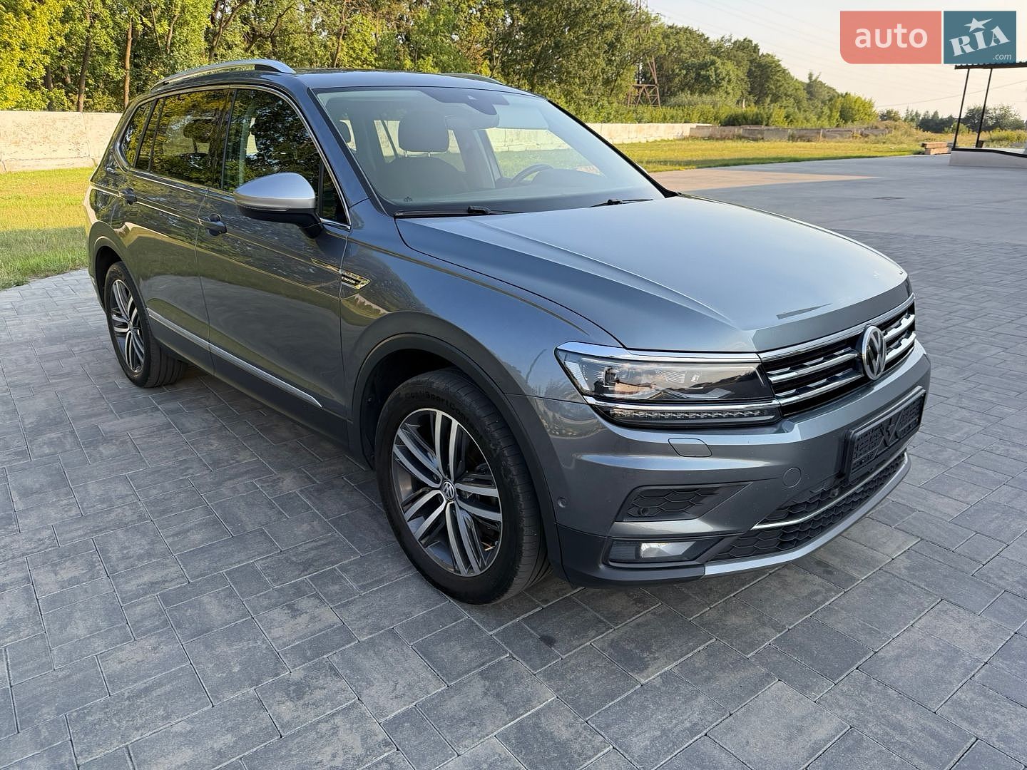 Volkswagen Tiguan Allspace 2019 VIN WVGZZZ5NZKM162060 фото оголошення 4 з 54