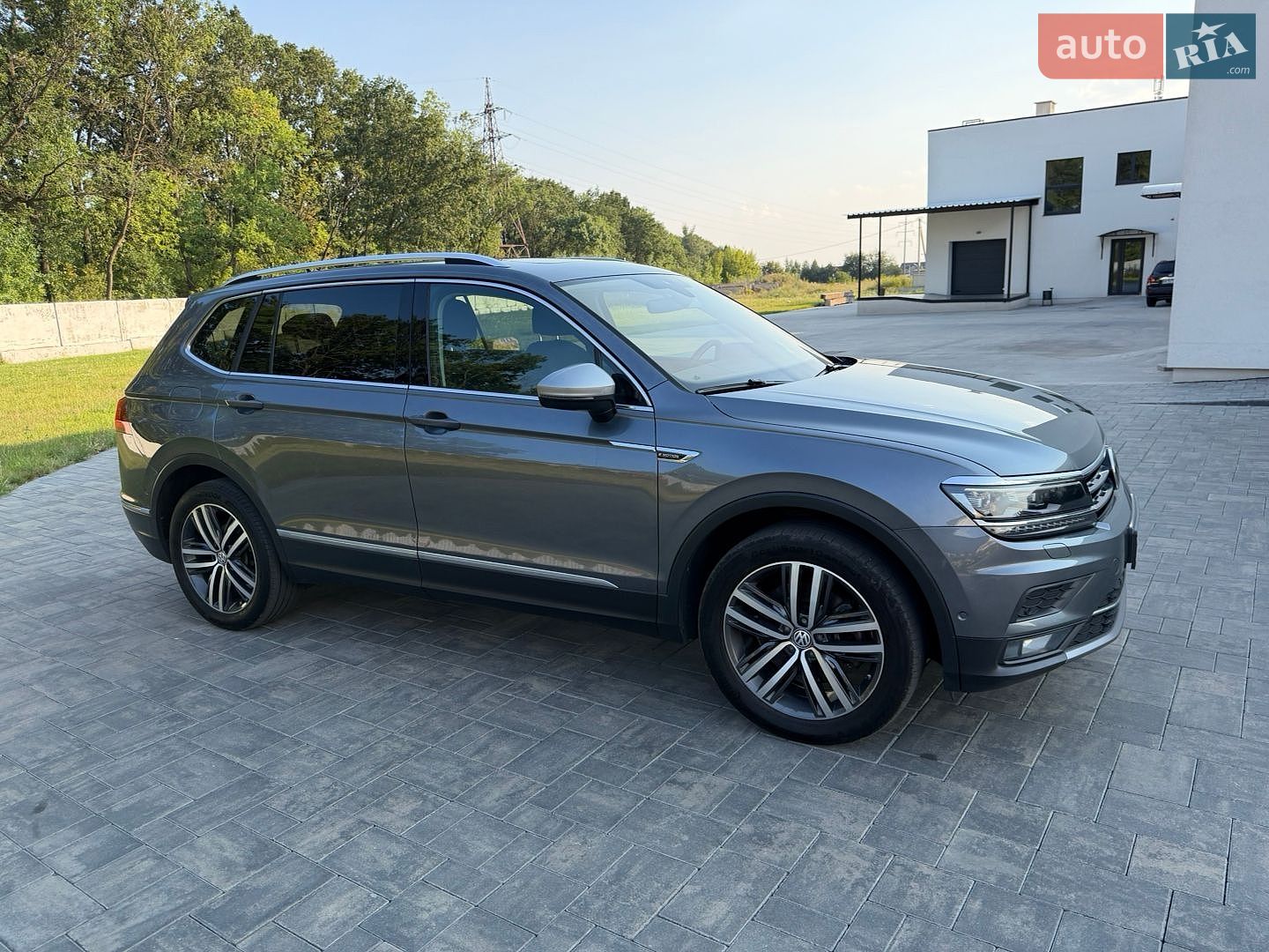 Volkswagen Tiguan Allspace 2019 VIN WVGZZZ5NZKM162060 фото оголошення 6 з 54