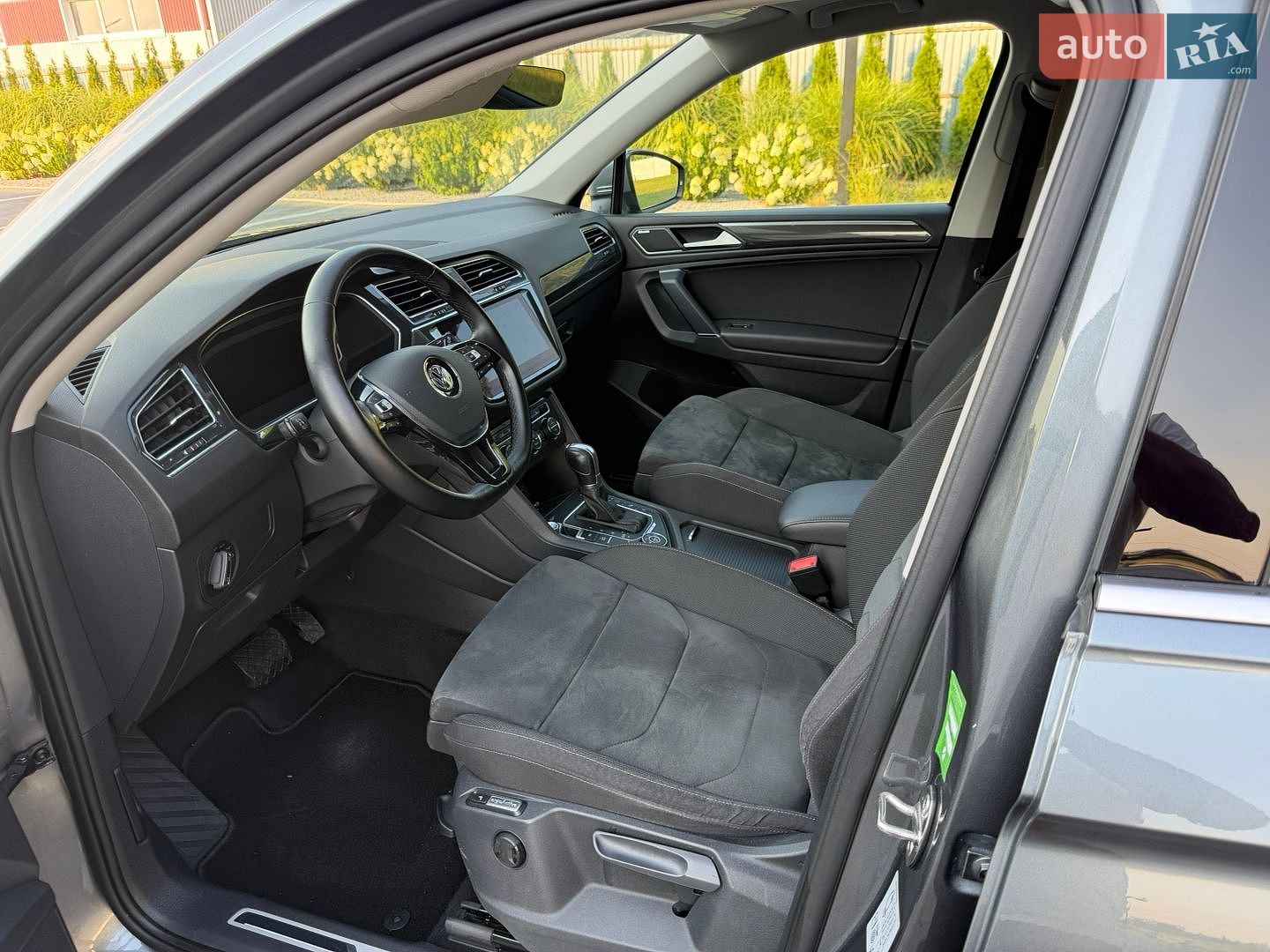 Volkswagen Tiguan Allspace 2019 VIN WVGZZZ5NZKM162060 фото оголошення 19 з 54
