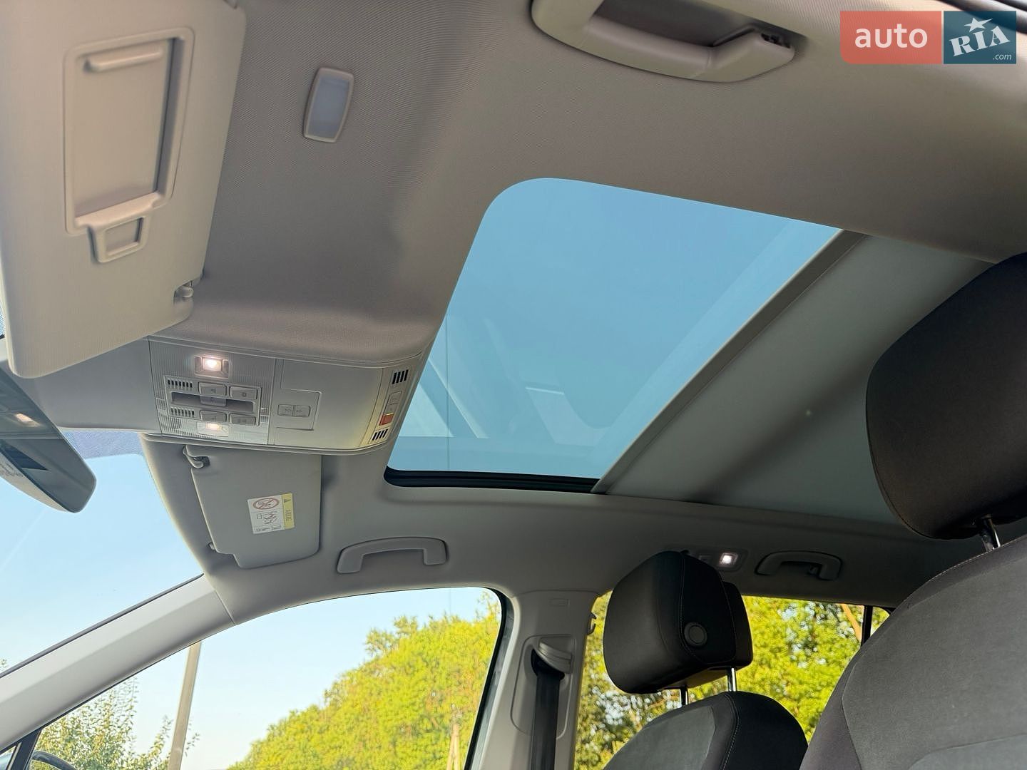 Volkswagen Tiguan Allspace 2019 VIN WVGZZZ5NZKM162060 фото оголошення 26 з 54