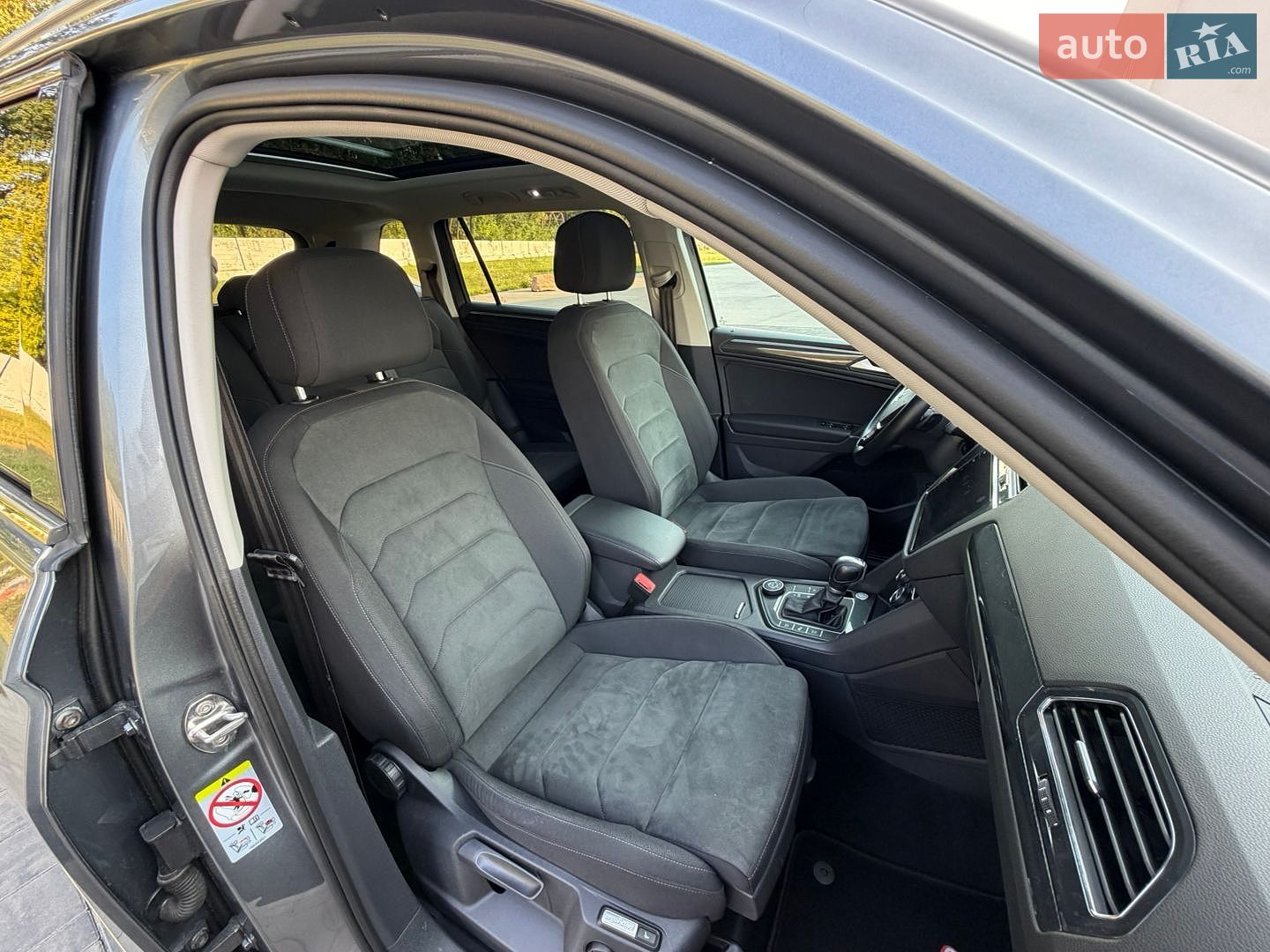 Volkswagen Tiguan Allspace 2019 VIN WVGZZZ5NZKM162060 фото оголошення 41 з 54