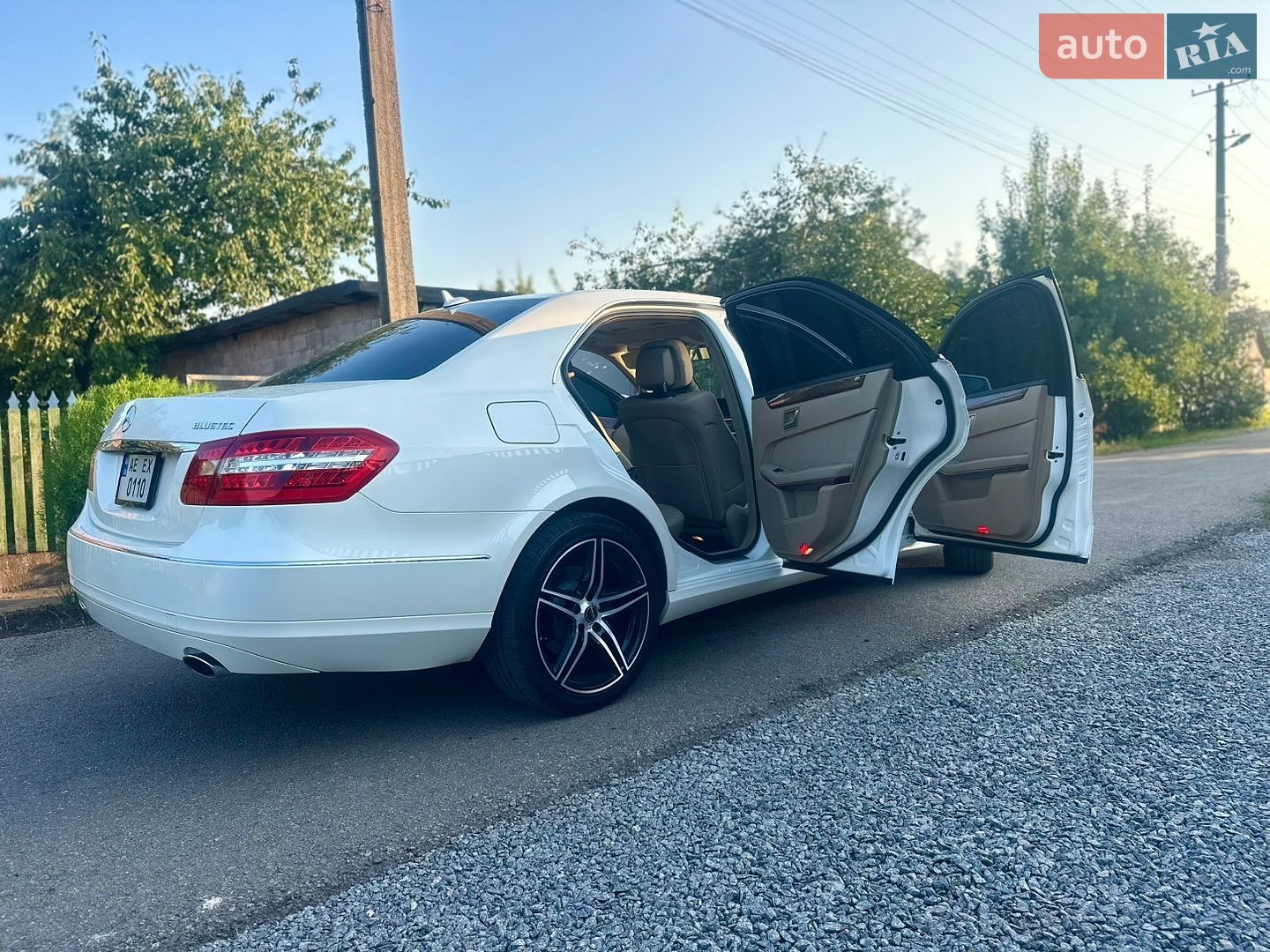 Mercedes-Benz E-Class 2012 VIN WDDHF2EB5DA704191 фото оголошення 9 з 34