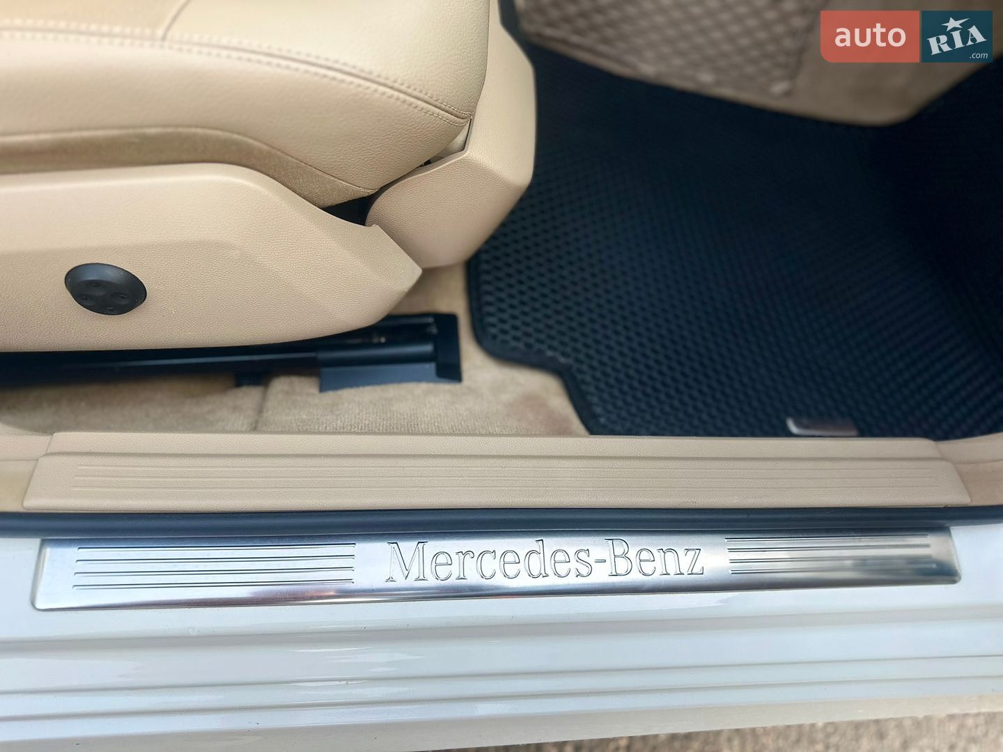 Mercedes-Benz E-Class 2012 VIN WDDHF2EB5DA704191 фото оголошення 27 з 34