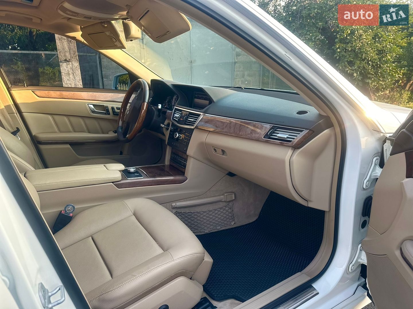 Mercedes-Benz E-Class 2012 VIN WDDHF2EB5DA704191 фото оголошення 28 з 34