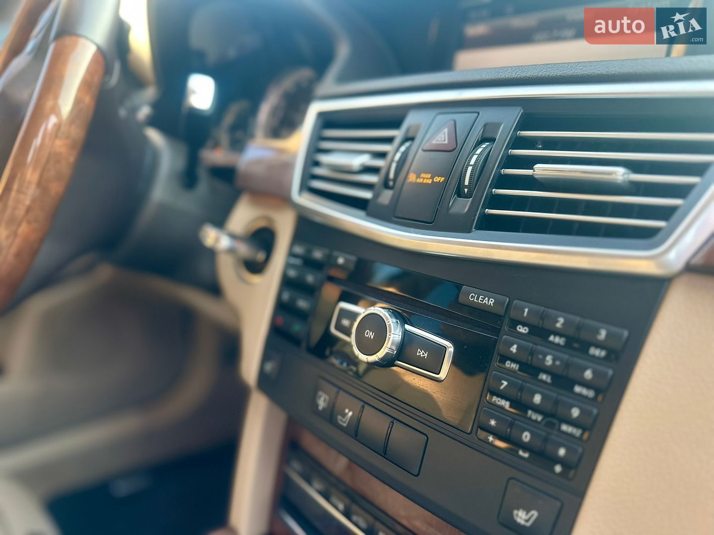 Mercedes-Benz E-Class 2012 VIN WDDHF2EB5DA704191 фото оголошення 30 з 34