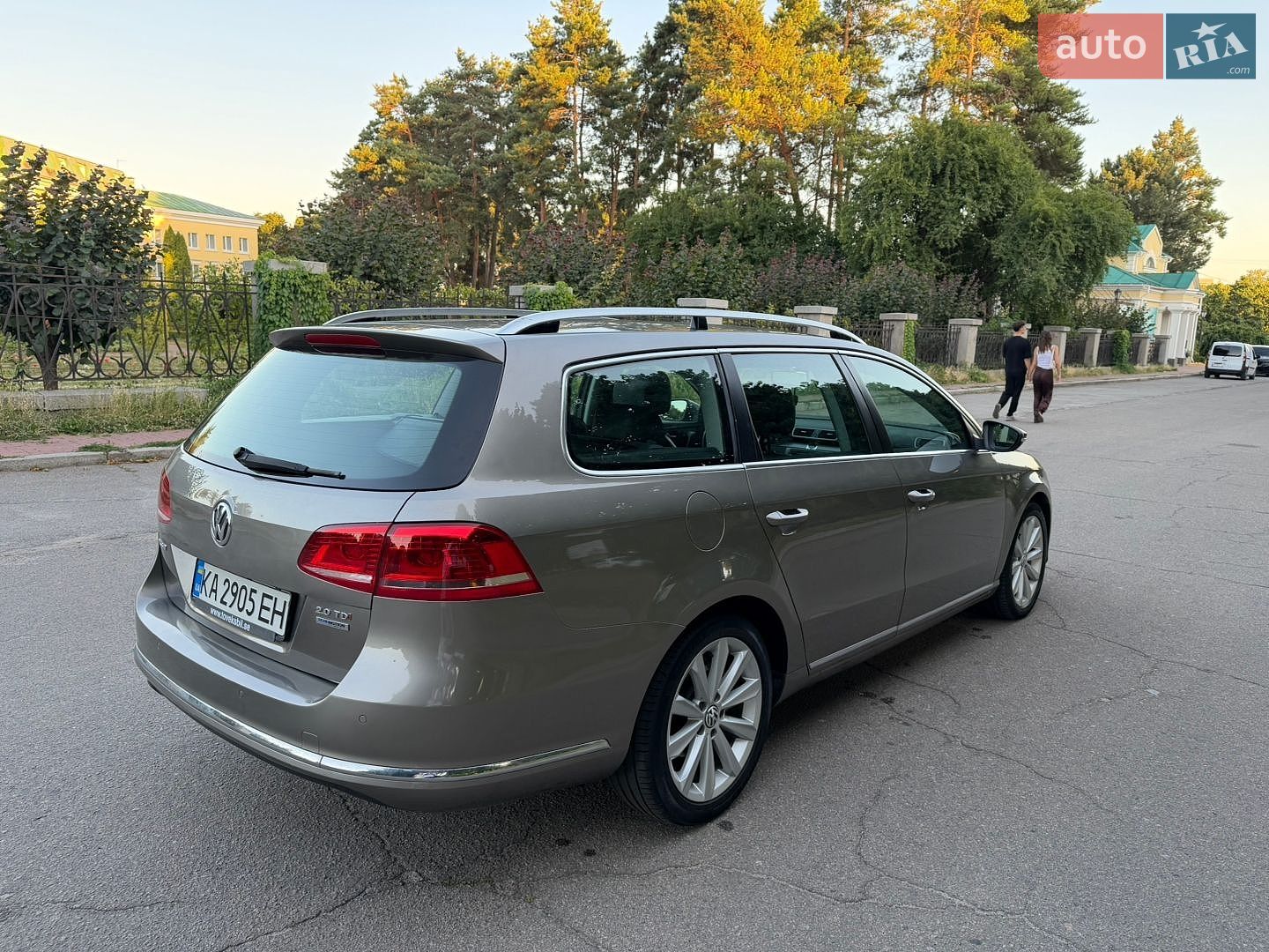 Volkswagen Passat 2011 VIN WVWZZZ3CZCE113654 фото оголошення 4 з 27