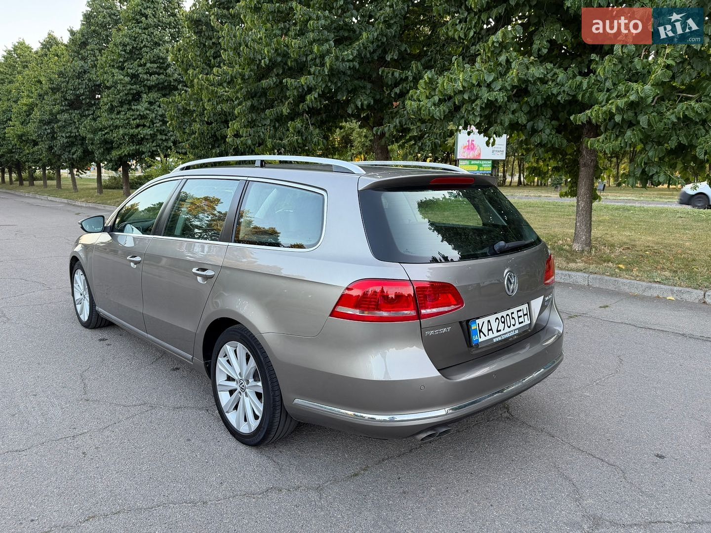 Volkswagen Passat 2011 VIN WVWZZZ3CZCE113654 фото оголошення 5 з 27