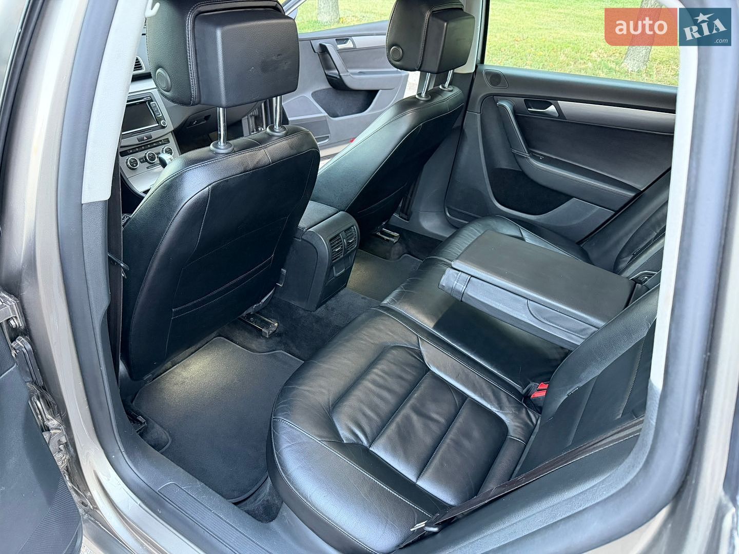 Volkswagen Passat 2011 VIN WVWZZZ3CZCE113654 фото оголошення 14 з 27
