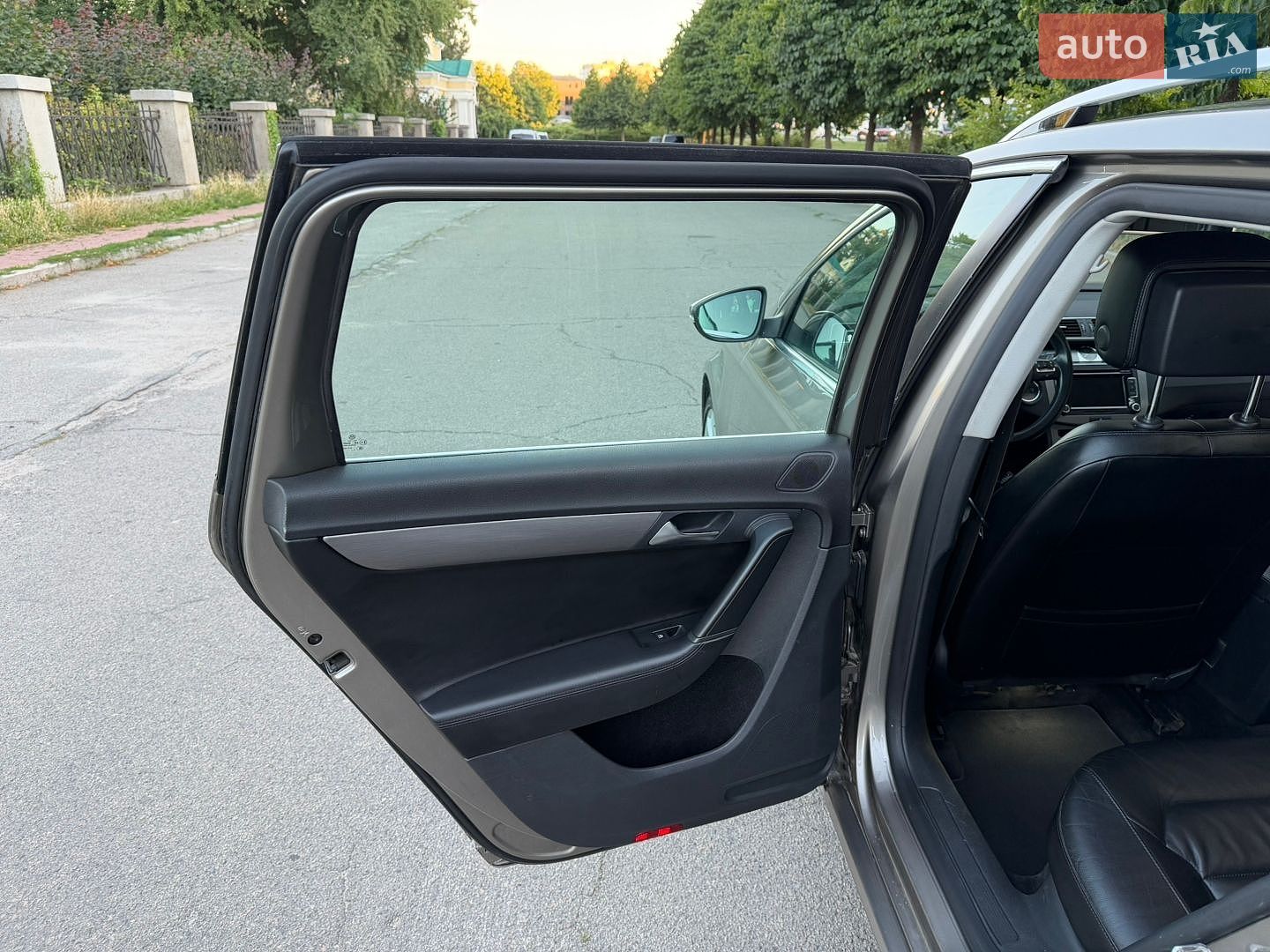 Volkswagen Passat 2011 VIN WVWZZZ3CZCE113654 фото оголошення 15 з 27