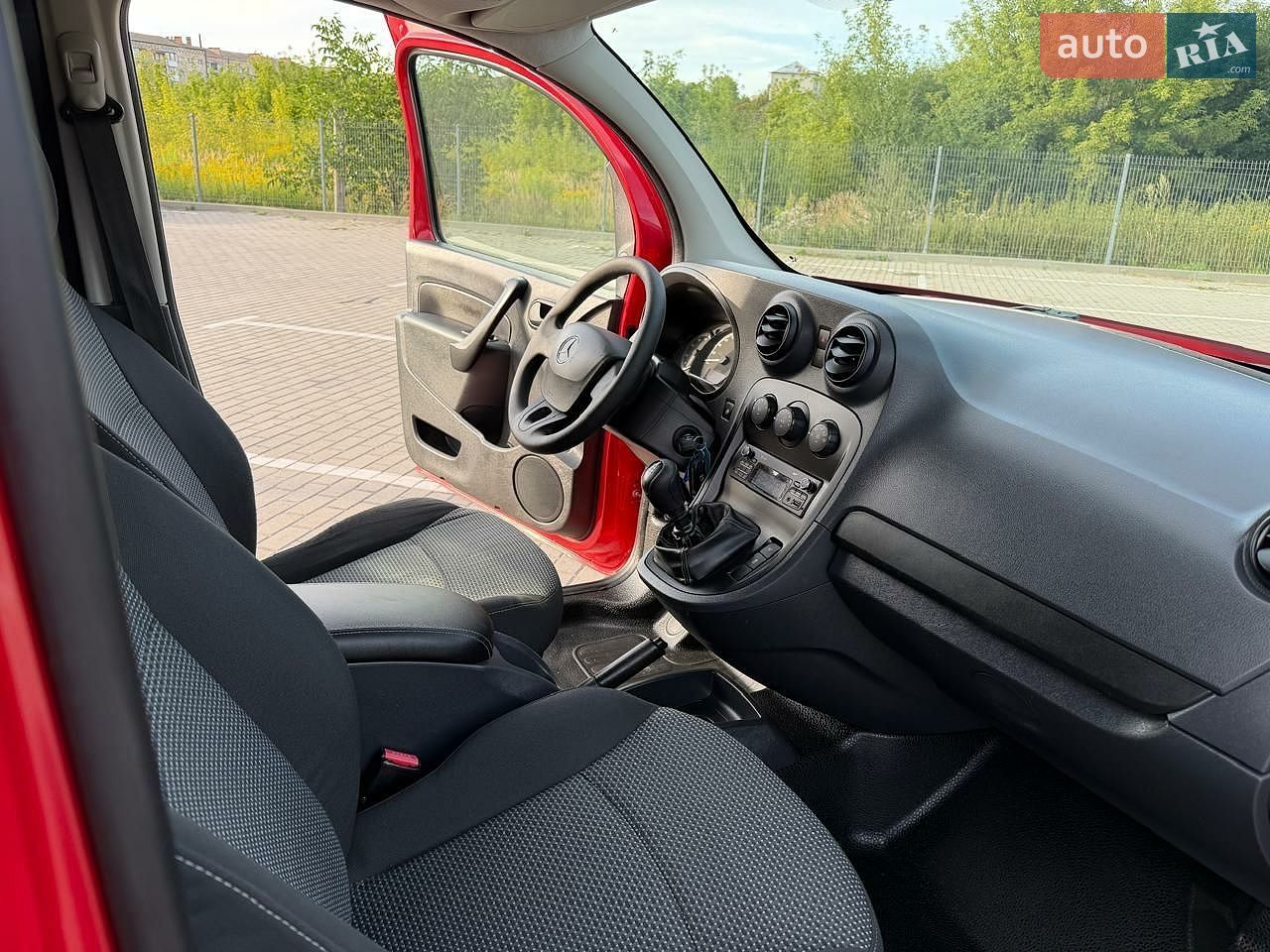 Mercedes-Benz Citan 2019 VIN WDF4156051U263175 фото оголошення 37 з 56