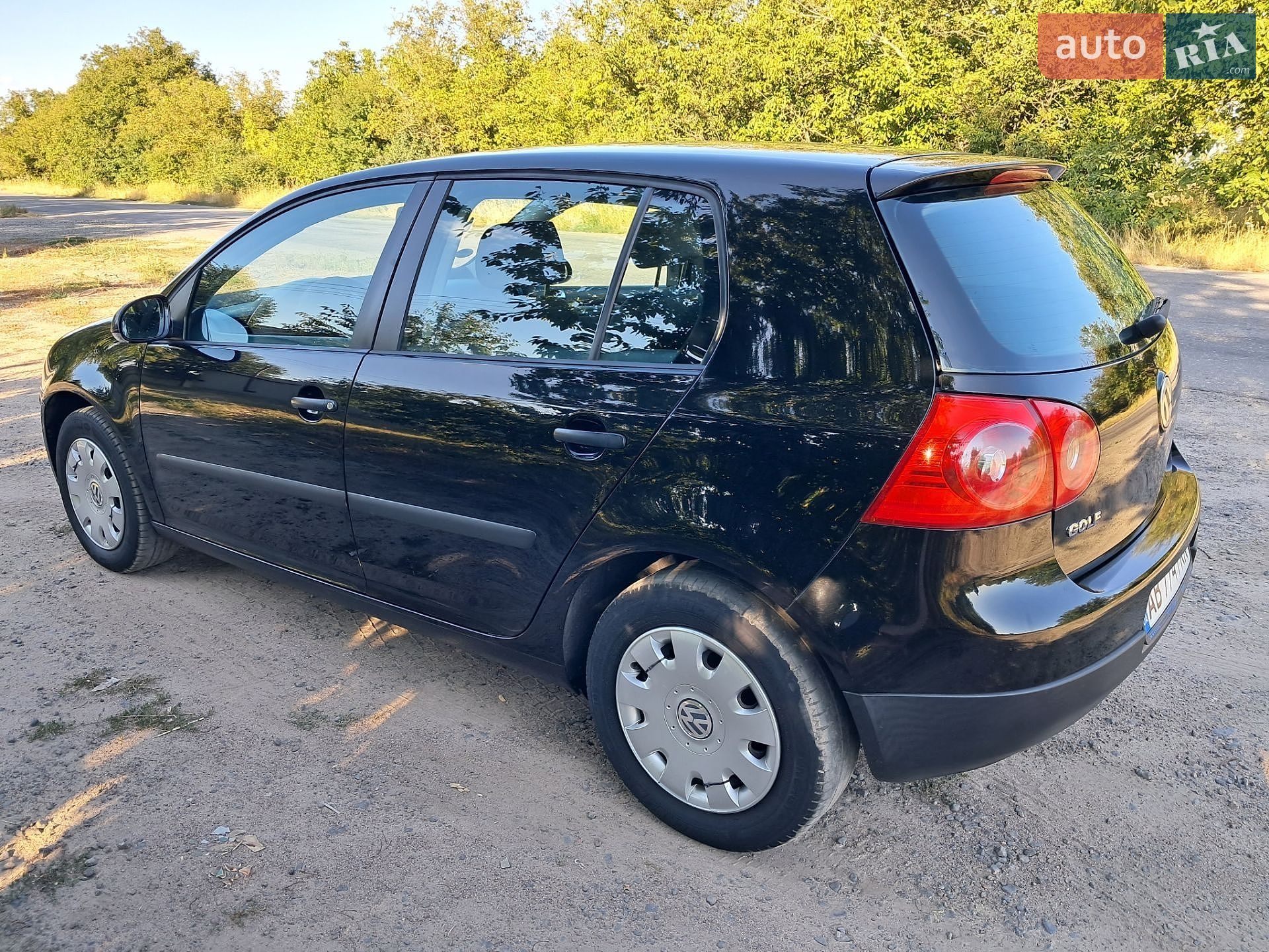 Volkswagen Golf 2004 VIN WVWZZZ1KZ5B088204 фото оголошення 7 з 19