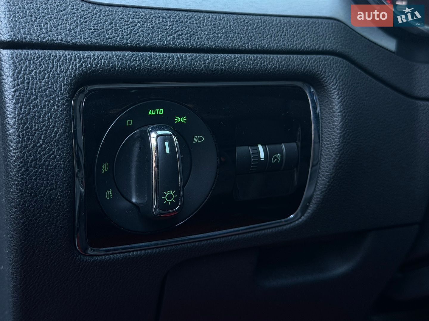 Skoda Superb 2013 VIN Y6UAB43T7EB300755 фото оголошення 13 з 19
