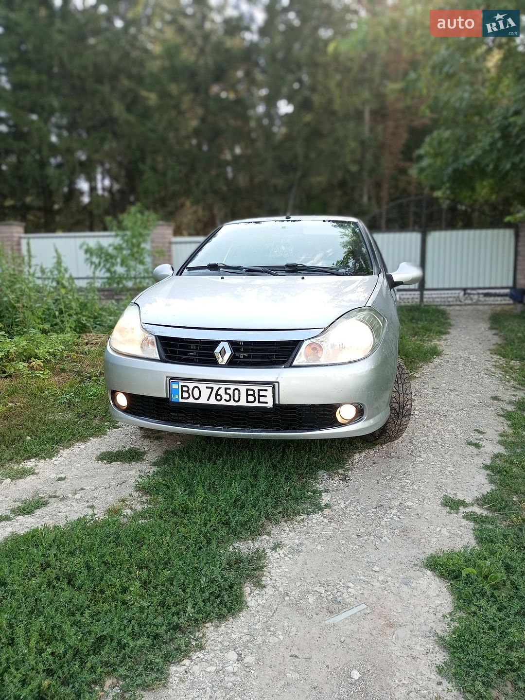Renault Symbol 2011 VIN VF1LBNP0546017823 фото оголошення 2 з 19