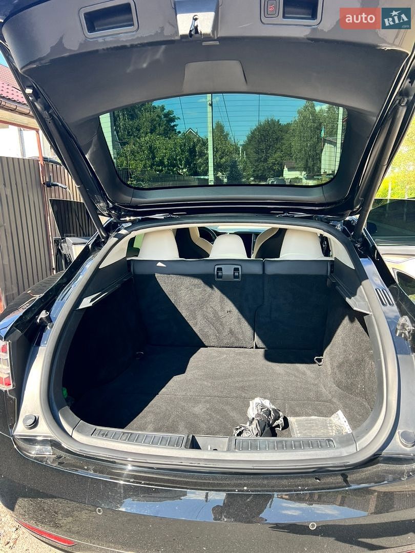 Tesla Model S 2018 VIN 5YJSA1E23JF265908 фото оголошення 15 з 32