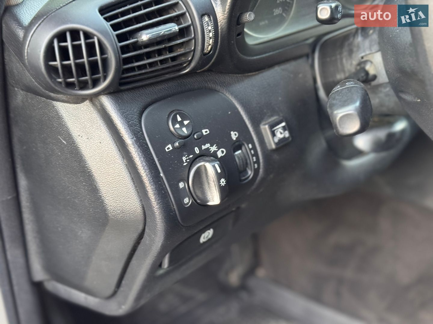 Mercedes-Benz C-Class 2005 VIN WDB2030461A825742 фото оголошення 8 з 11