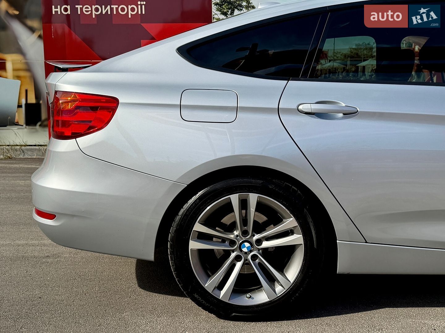 BMW 3 Series GT 2015 VIN WBA8Y91000G433451 фото оголошення 9 з 37