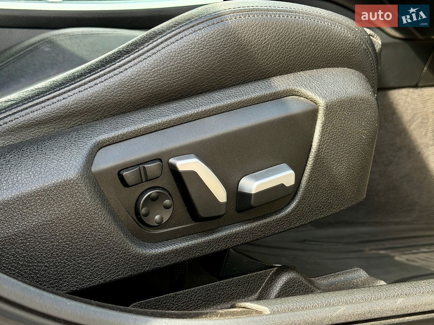 BMW 3 Series GT 2015 VIN WBA8Y91000G433451 фото оголошення 17 з 37