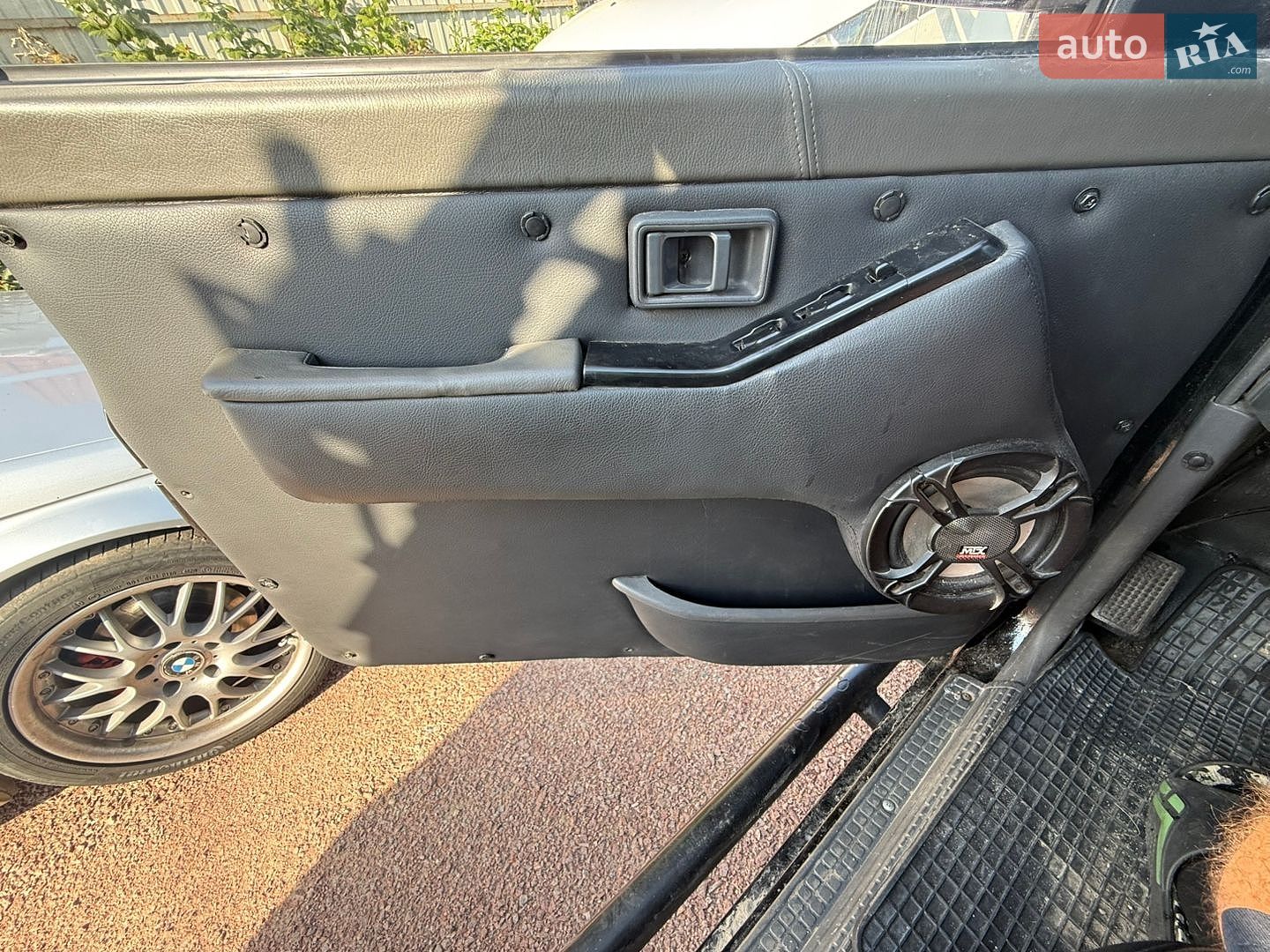 Nissan Patrol 1995 VIN JN10KYY60U0006461 фото оголошення 9 з 12