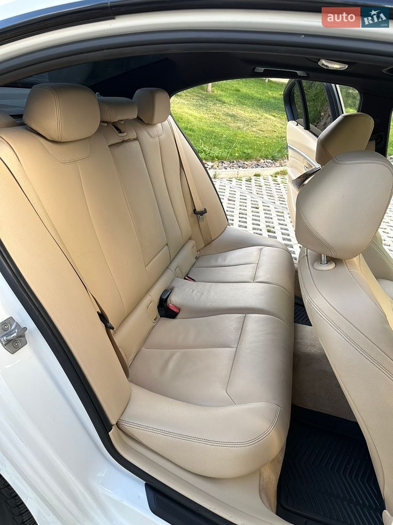 BMW 3 Series 2016 VIN WBA8E3C5XGK501888 фото оголошення 20 з 39