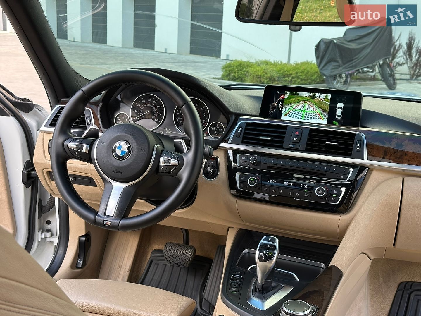 BMW 3 Series 2016 VIN WBA8E3C5XGK501888 фото оголошення 29 з 39