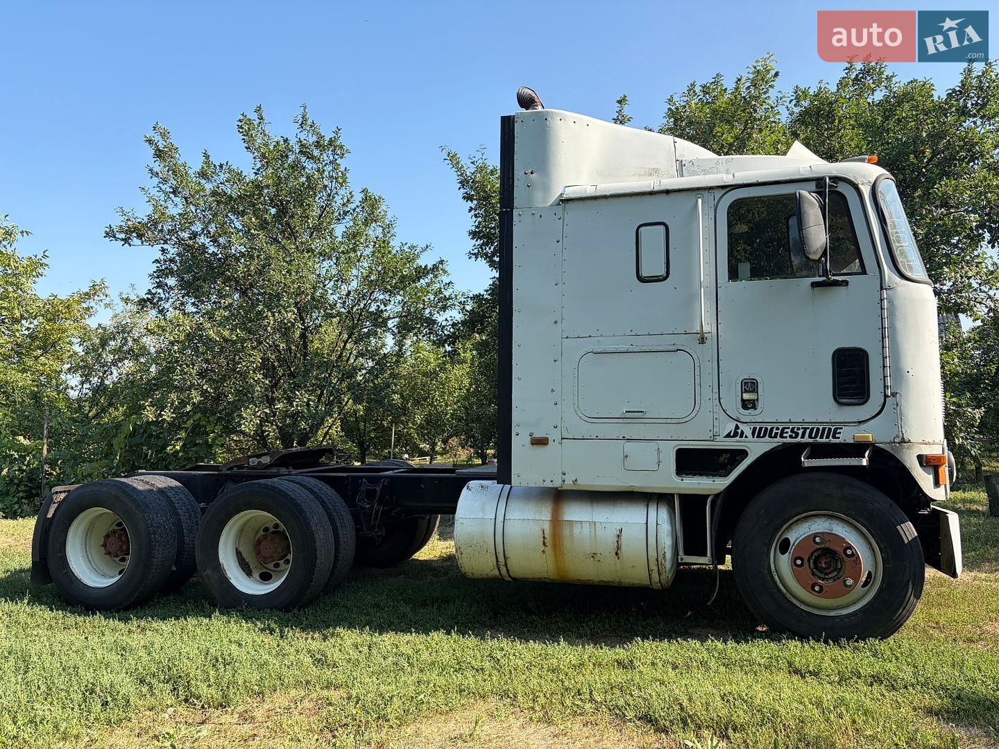 International 9600 1993 VIN 1HSRDLSR4PH510881 фото оголошення 3 з 19