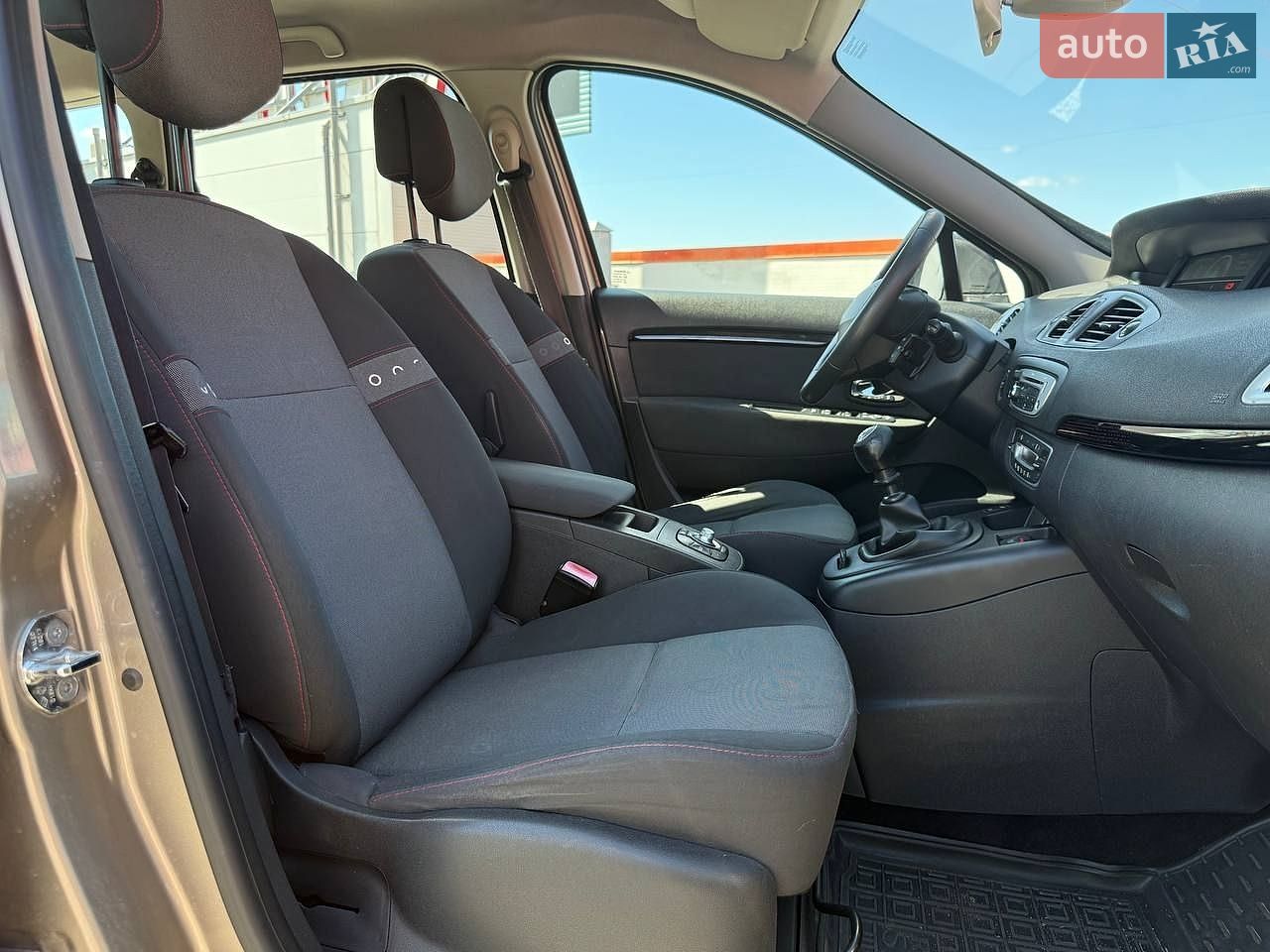 Renault Grand Scenic 2012 VIN VF11JZ00BD4756523 фото оголошення 12 з 29