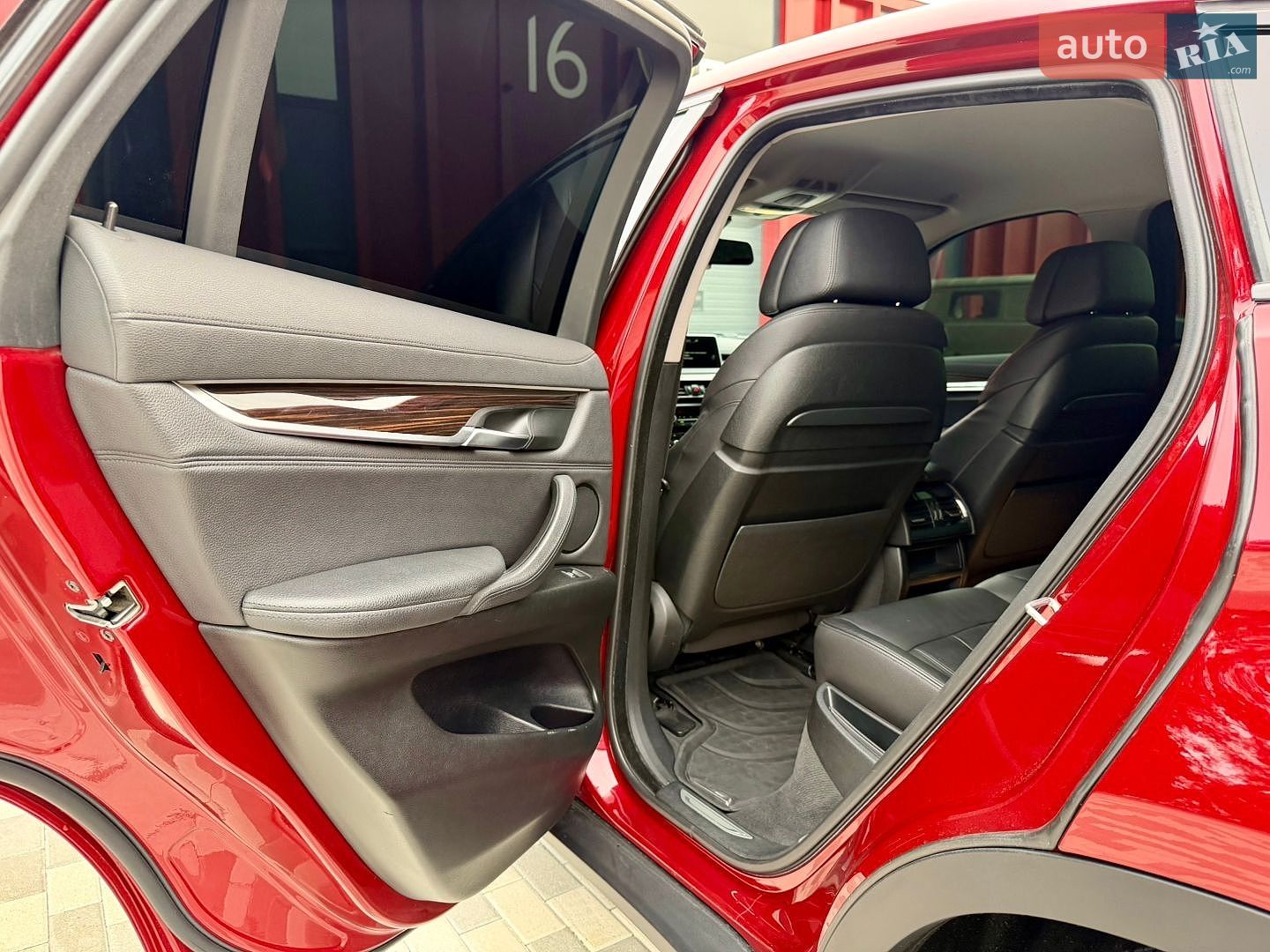 BMW X6 2016 VIN WBAKV210700T87583 фото оголошення 71 з 92