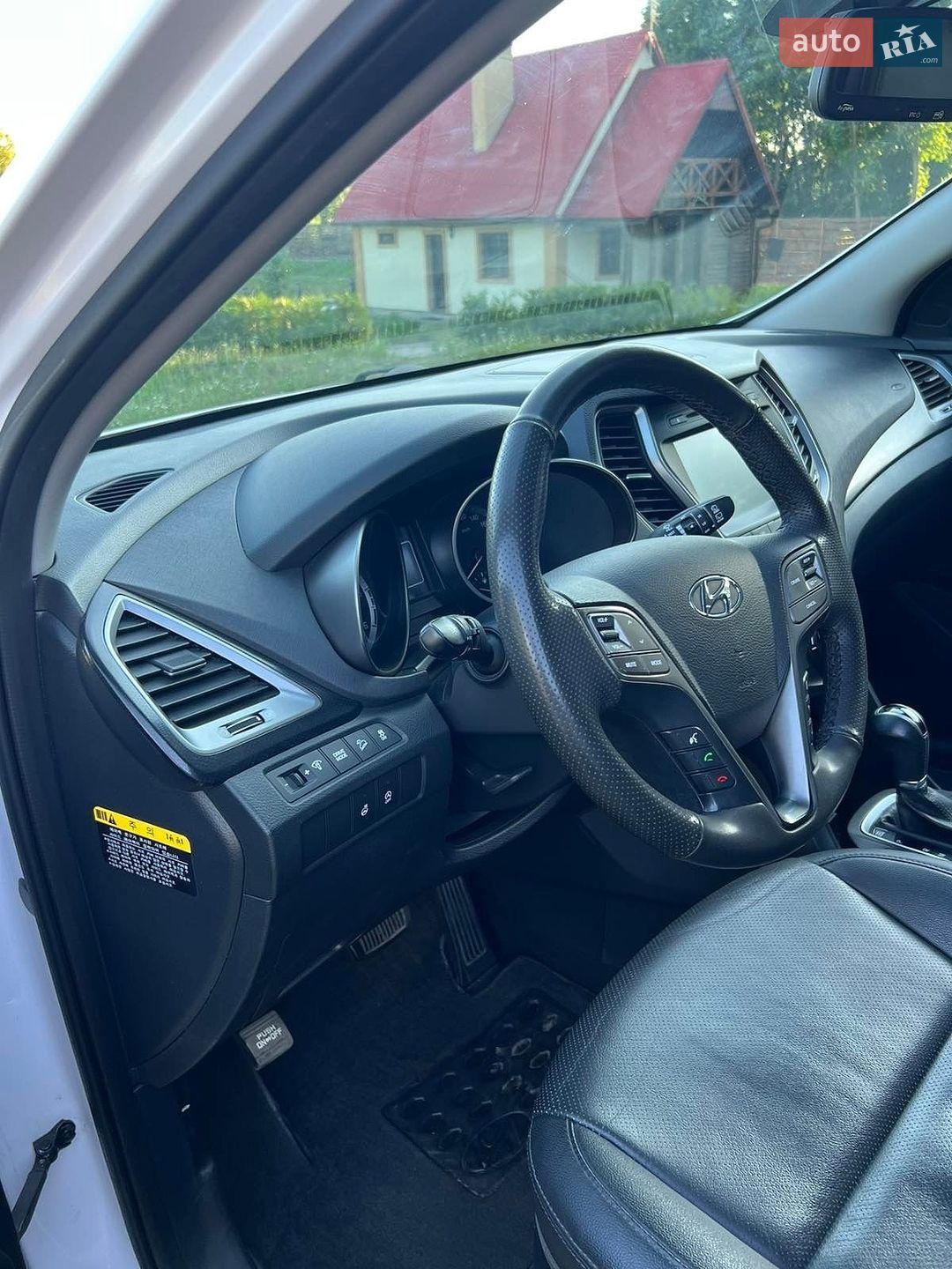 Hyundai Santa FE 2016 VIN KMHSW81UBGU680367 фото оголошення 4 з 15
