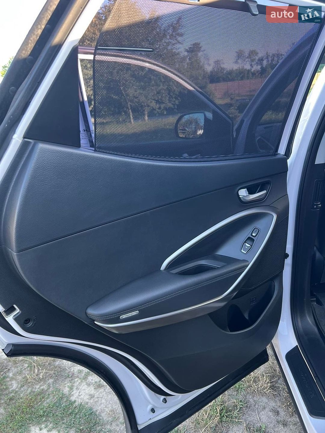 Hyundai Santa FE 2016 VIN KMHSW81UBGU680367 фото оголошення 13 з 15