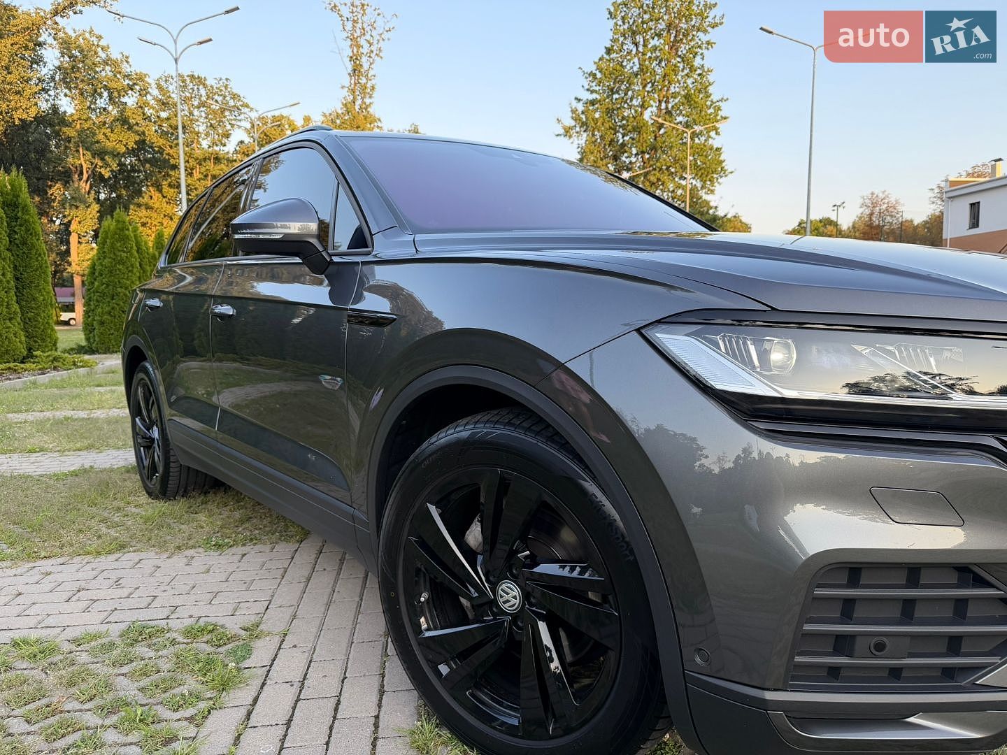 Volkswagen Touareg 2021 VIN WVGZZZCRZND010028 фото оголошення 2 з 27
