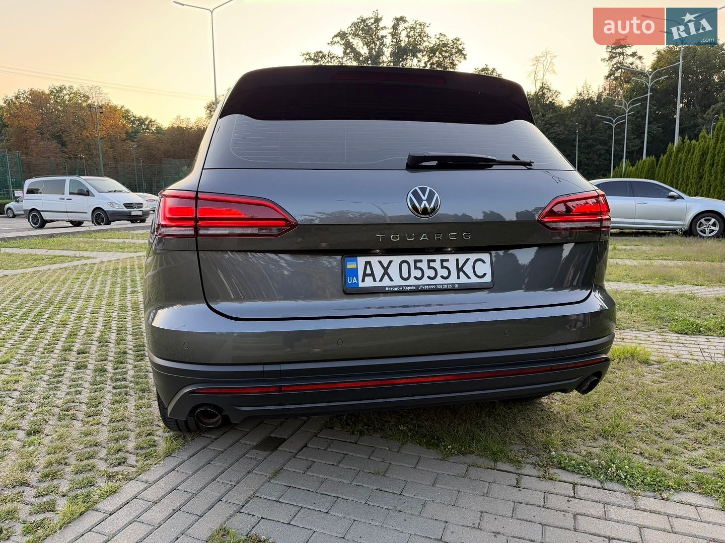 Volkswagen Touareg 2021 VIN WVGZZZCRZND010028 фото оголошення 4 з 27