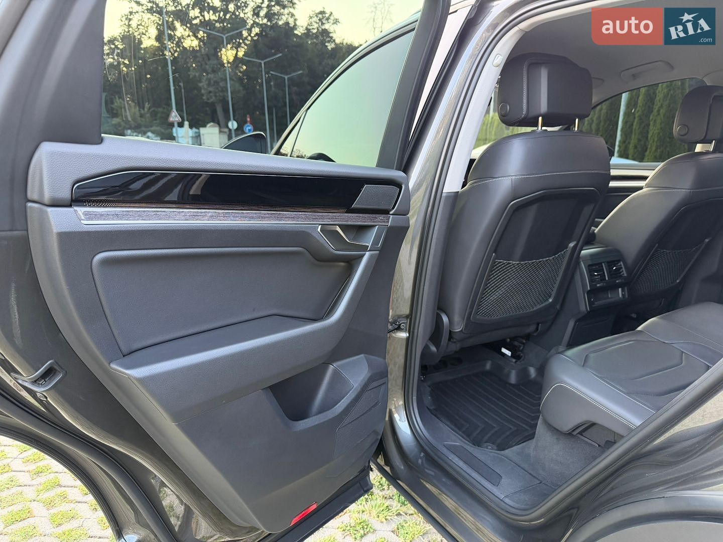 Volkswagen Touareg 2021 VIN WVGZZZCRZND010028 фото оголошення 15 з 27