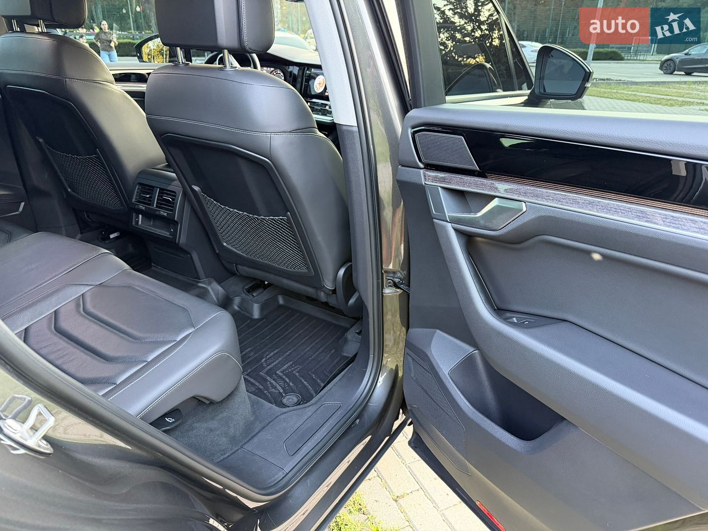 Volkswagen Touareg 2021 VIN WVGZZZCRZND010028 фото оголошення 20 з 27