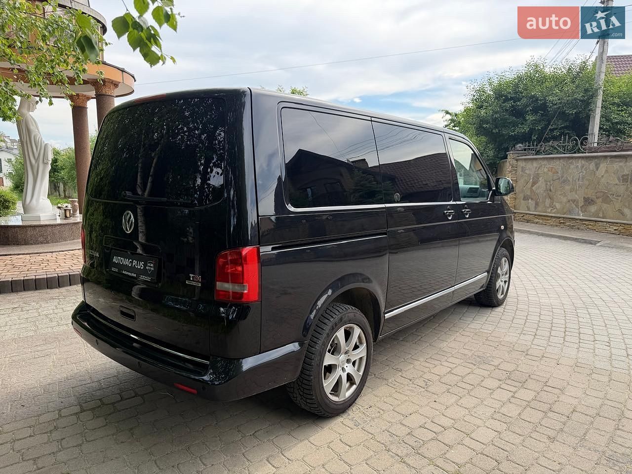 Volkswagen Multivan 2010 VIN WV2ZZZ7H2BH056275 фото оголошення 3 з 19