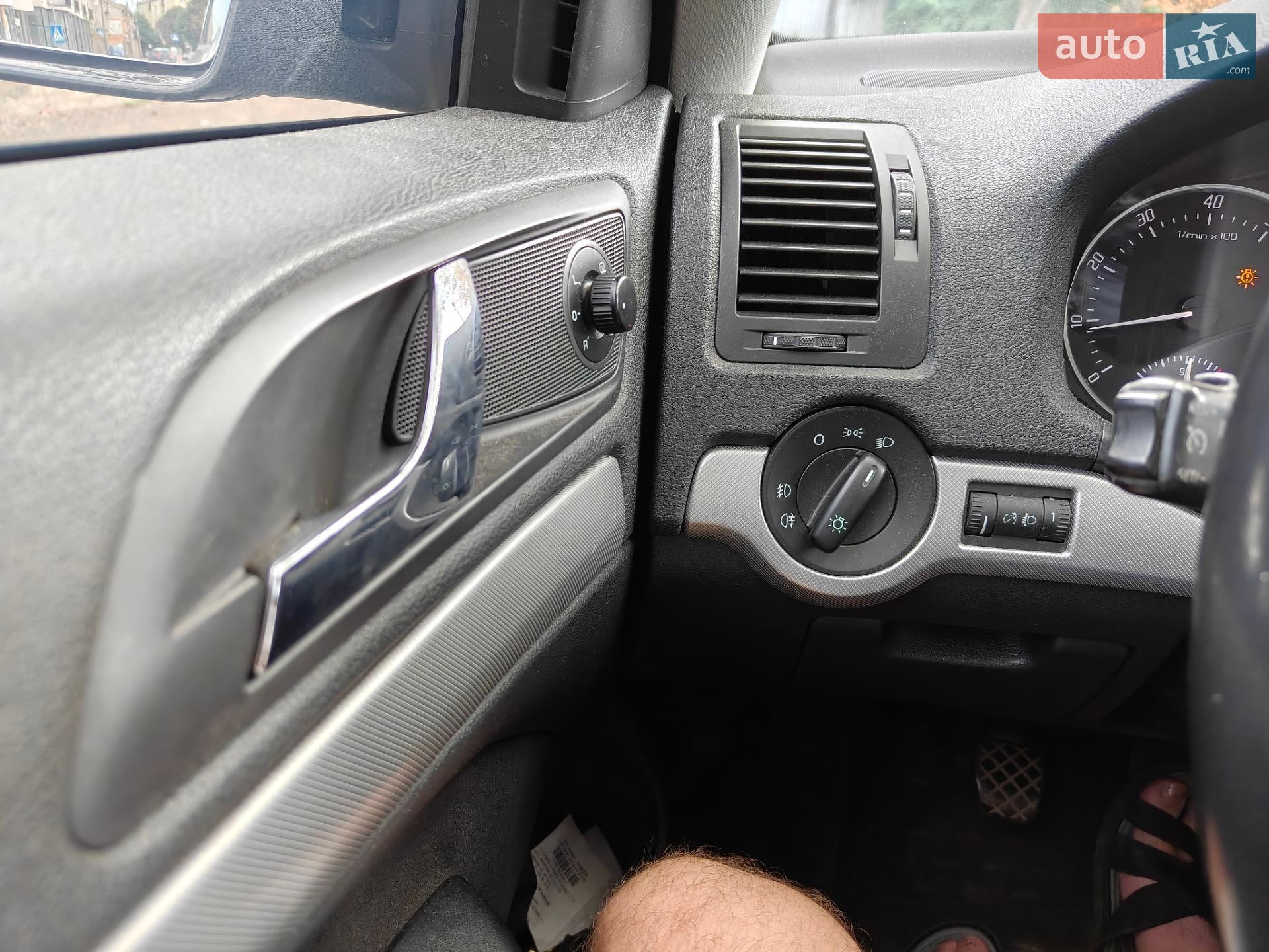 Skoda Octavia 2010 VIN TMBKK61Z6B2050444 фото оголошення 24 з 26